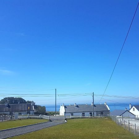 Wild Atlantic Way Cottage Dooagh エクステリア 写真