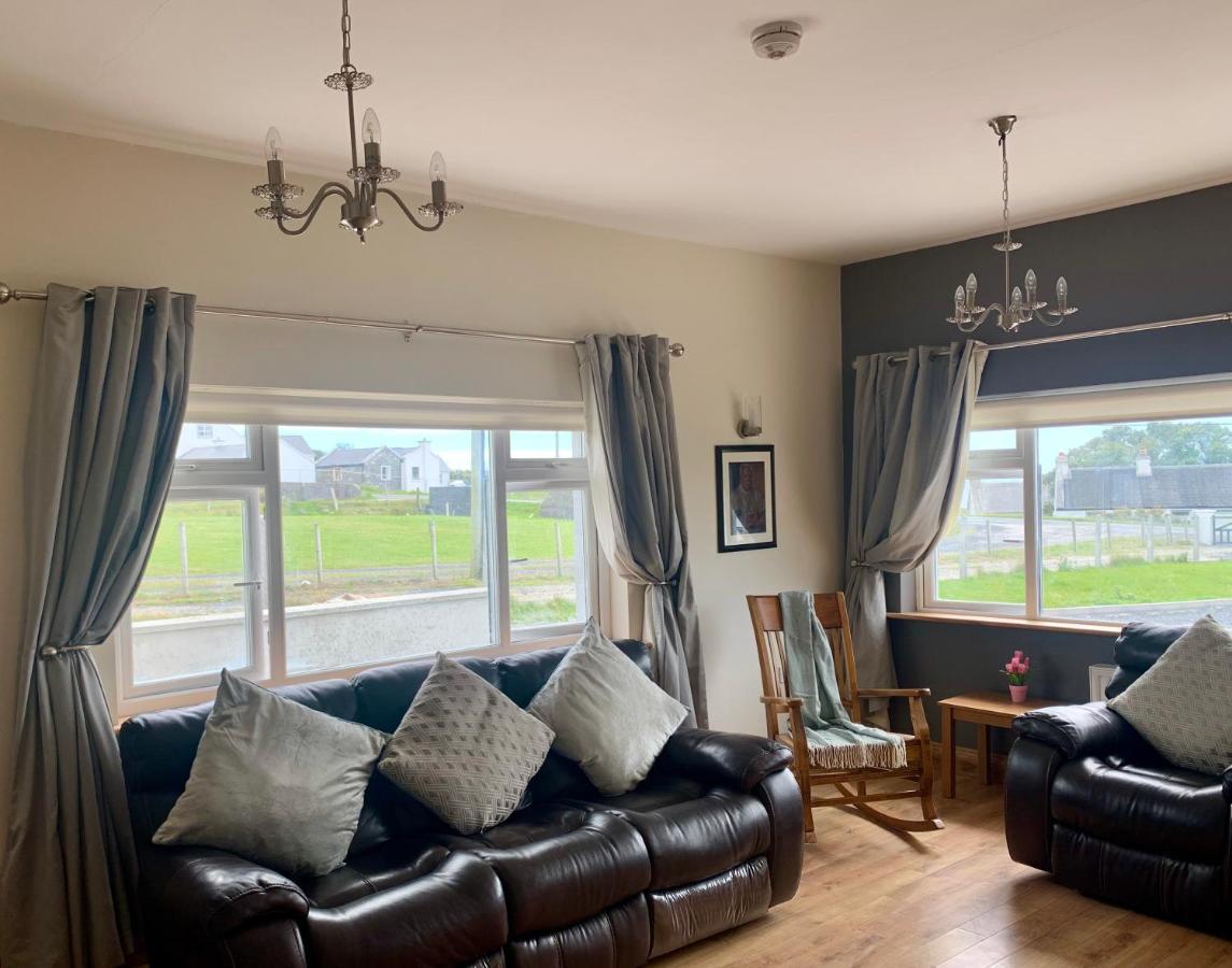 Wild Atlantic Way Cottage Dooagh エクステリア 写真